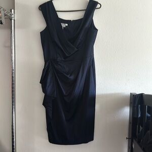 Maggy London size 12 navy blue formal cocktail dress